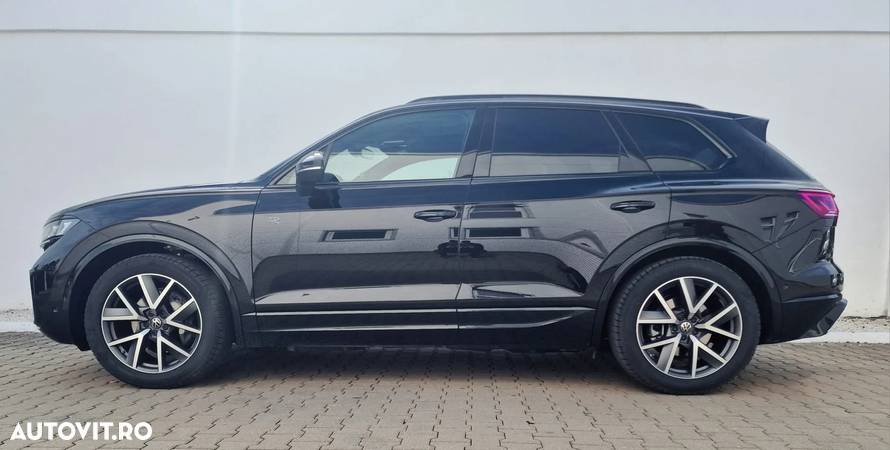 Volkswagen Touareg V6 TDI 4MOTION R-Line - 2