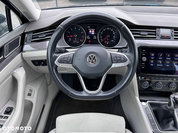 Volkswagen Passat 1.5 TSI EVO Elegance - 5