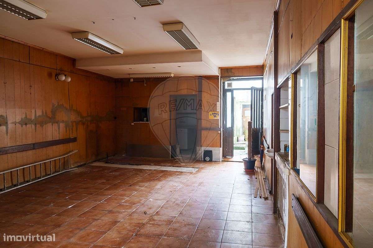 Moradia T8 para venda-17