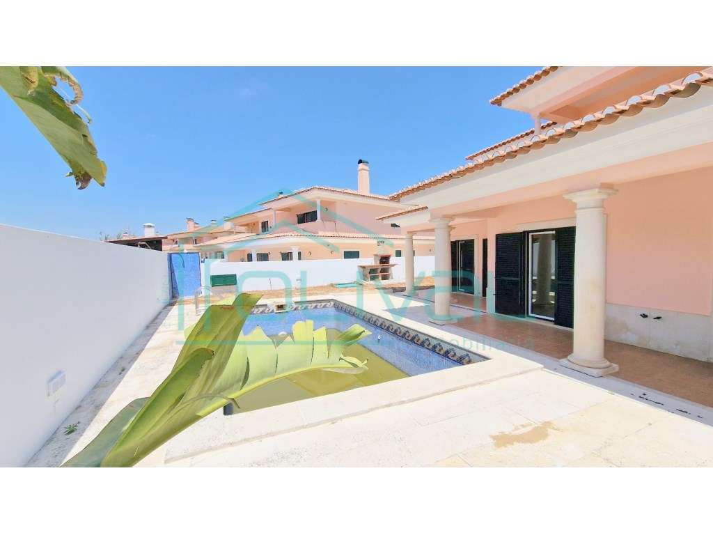 Moradia de Luxo em Condomínio Privado T4 + 1 - Grande imagem: 4/31