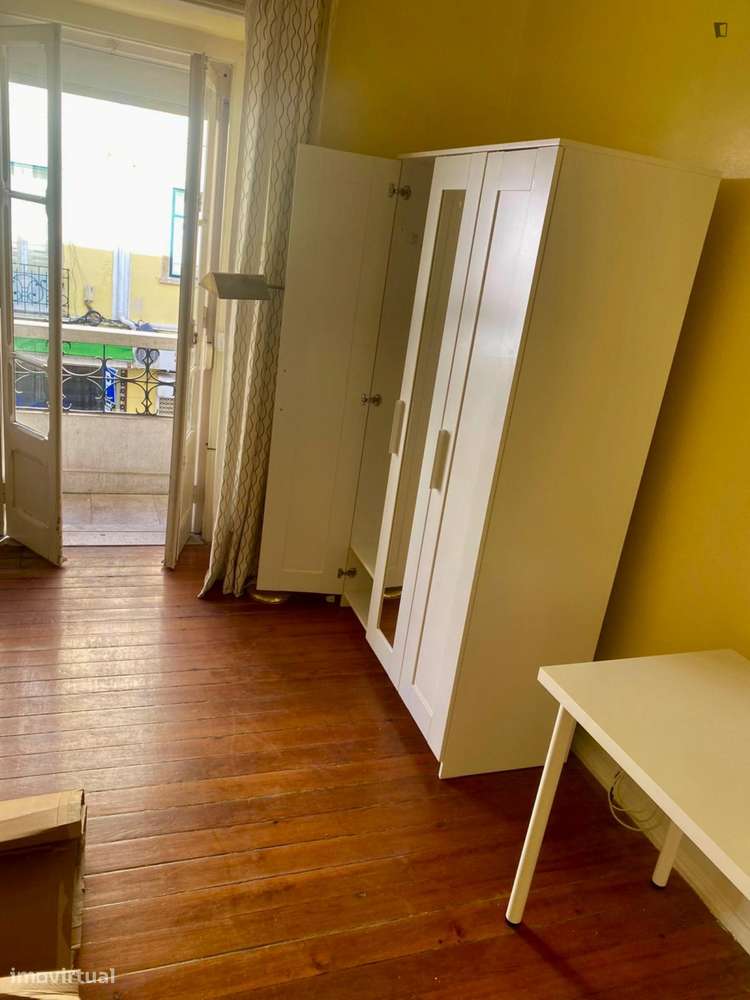 Quarto - localizado em Arroios Lisbon - Grande imagem: 4/10