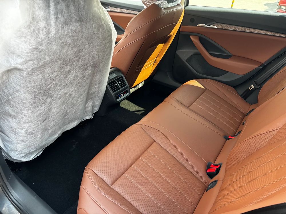 SKODA SUPERB Škoda Superb Combi L&K 2.0 TDI 142 kW (193 KM) 7-biegowa automatyczna