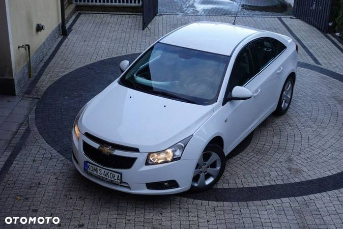 Chevrolet Cruze - 17