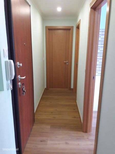 Arenda-se  T1 em Povoa Santo Adrião - Grande imagem: 4/9