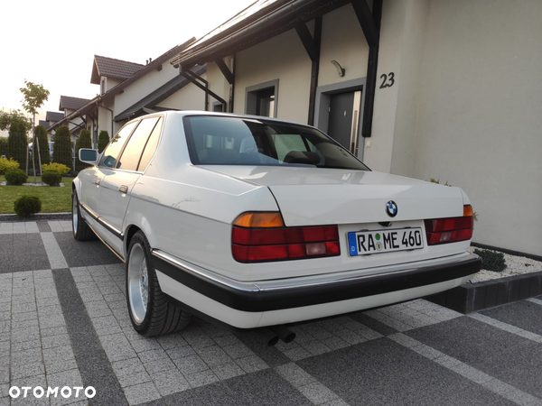 BMW Seria 7 730i - 7
