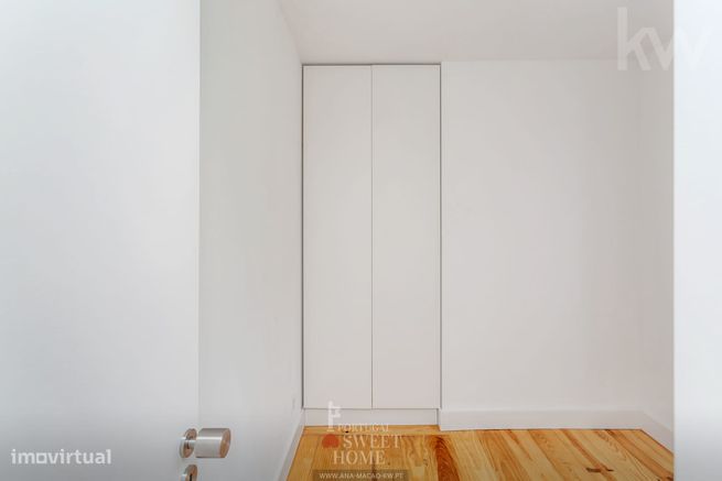 Apartamento T2 renovado com vista rio, em frente ao Panteão Nacional-39