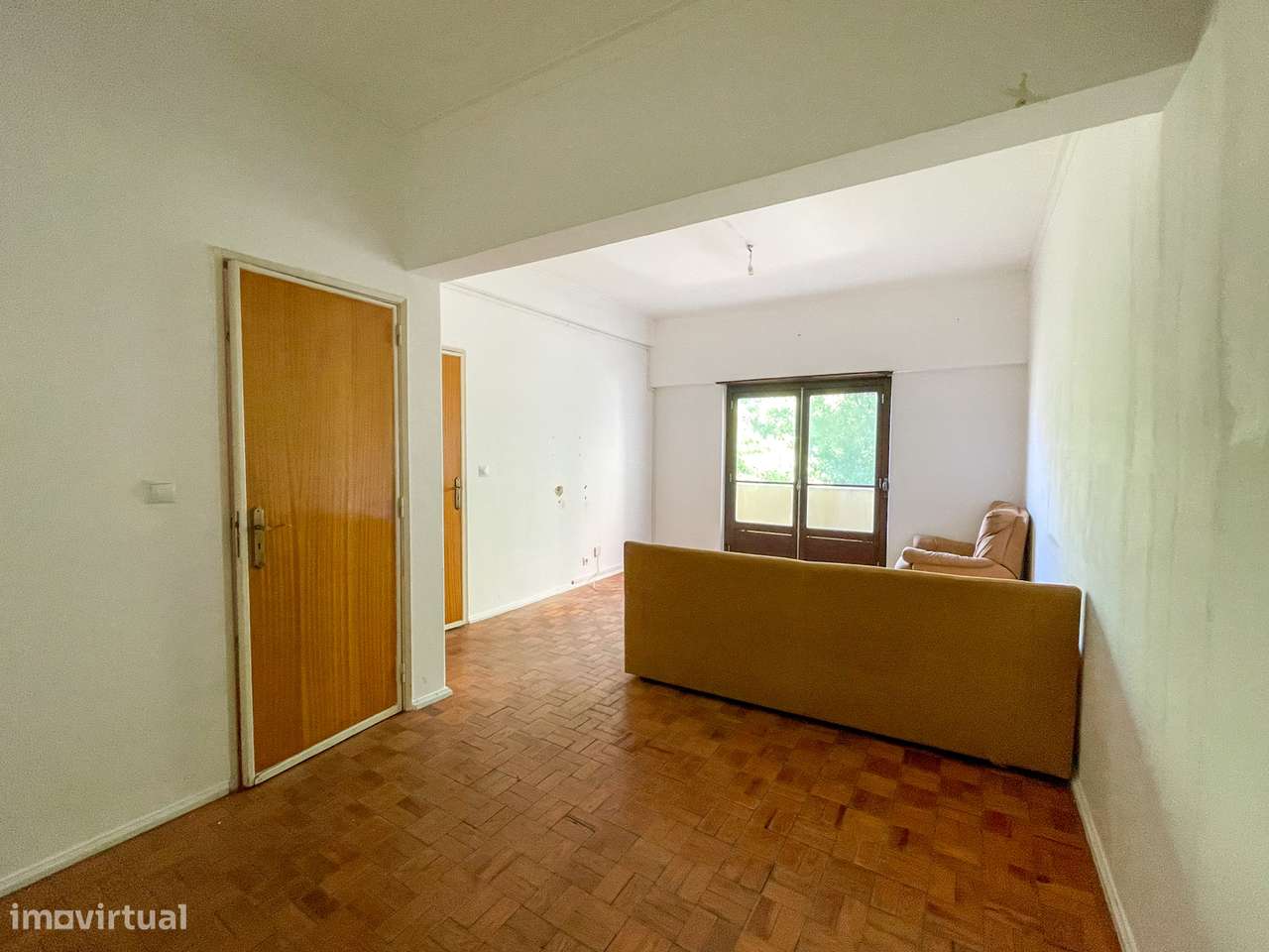 Prédio - 8 T2 + Sótão - Póvoa de Santa Iria-16