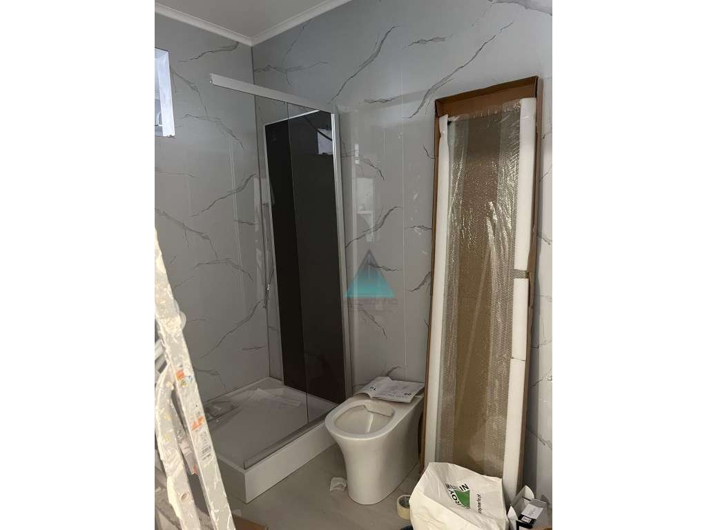 Apartamento T2 - 1º andar - Arrecadação à Venda em Oeiras remodelaç... - Grande imagem: 5/19