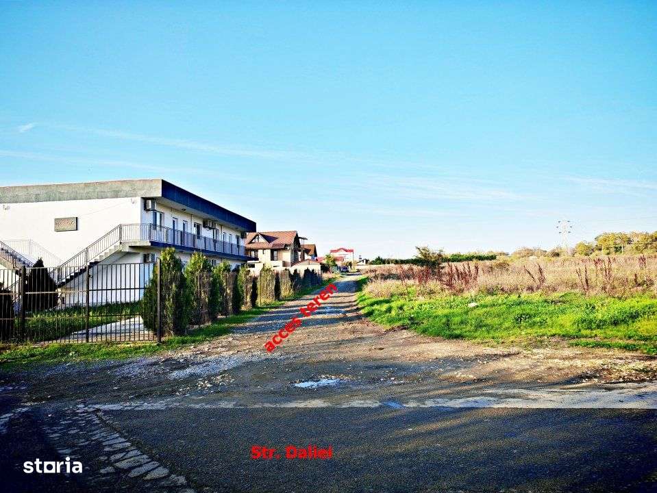 Teren langa case cu dubla deschidere si utilitati aproape-6