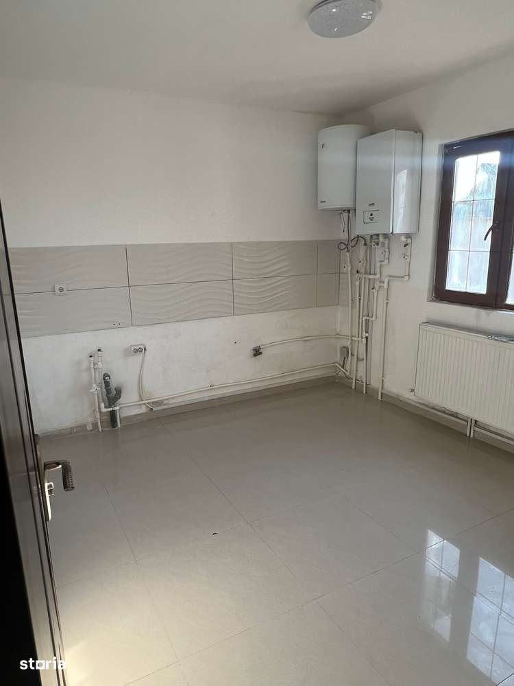 Pantelimon Ilfov,p+mansarda,5 camera,2 bai,comision 0% - Imagine principală: 4/8