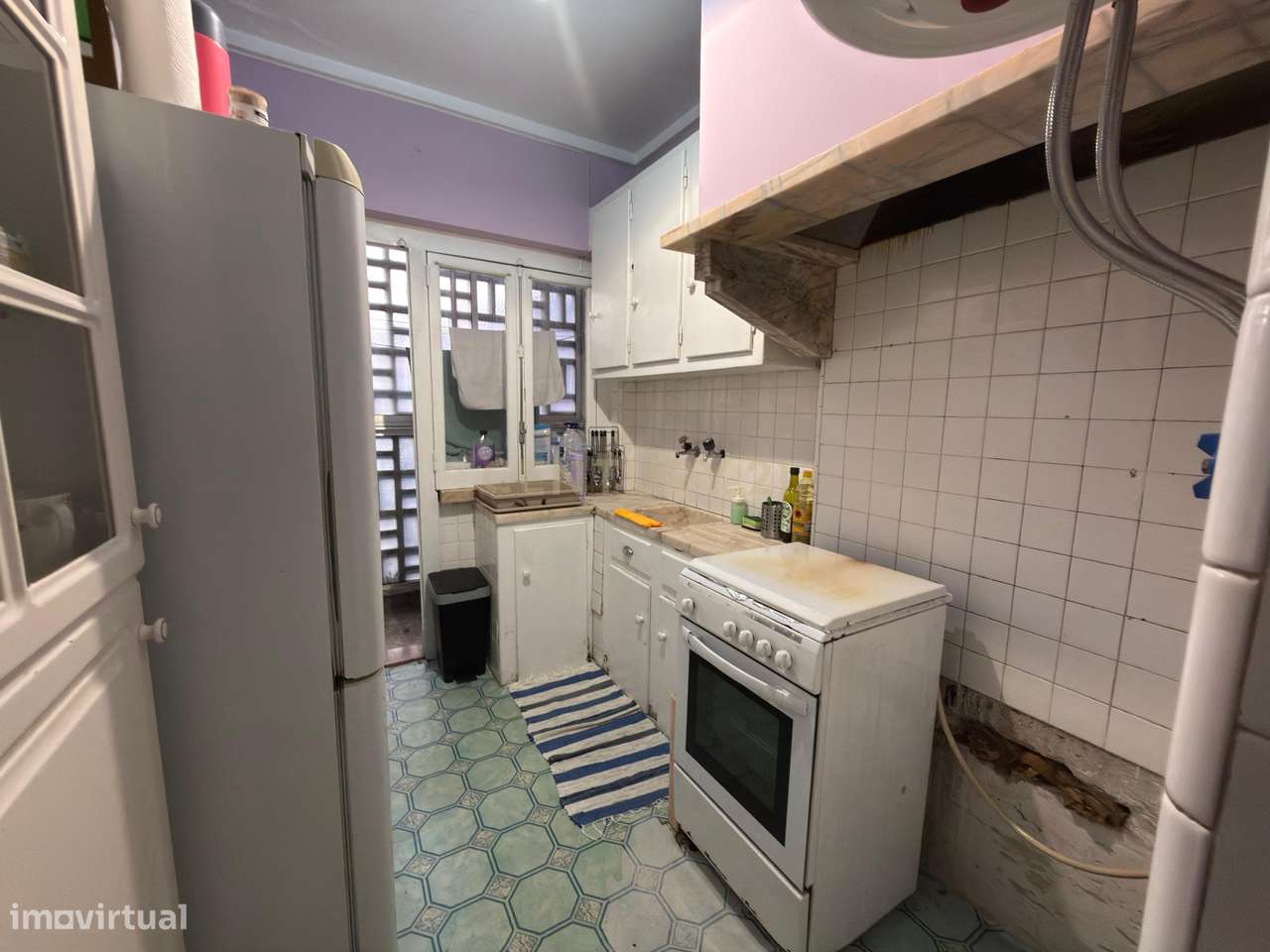 T2 no centro da Amadora, junto ao Babilónia e Metro-27