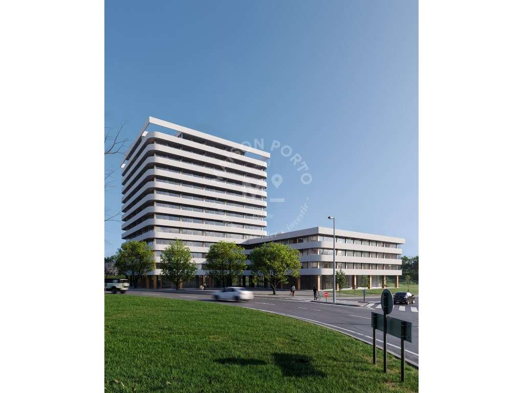 Apartamento T0 com Varanda e Estacionamento próximo à Estação de Me...-3