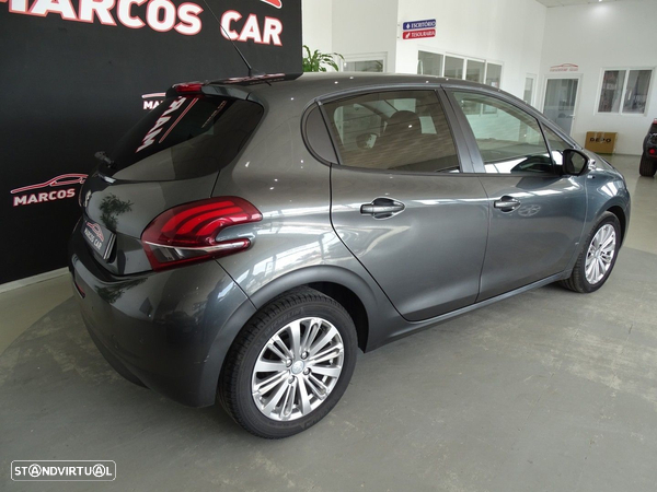 Peugeot 208 1.6 BlueHDi Style - 5