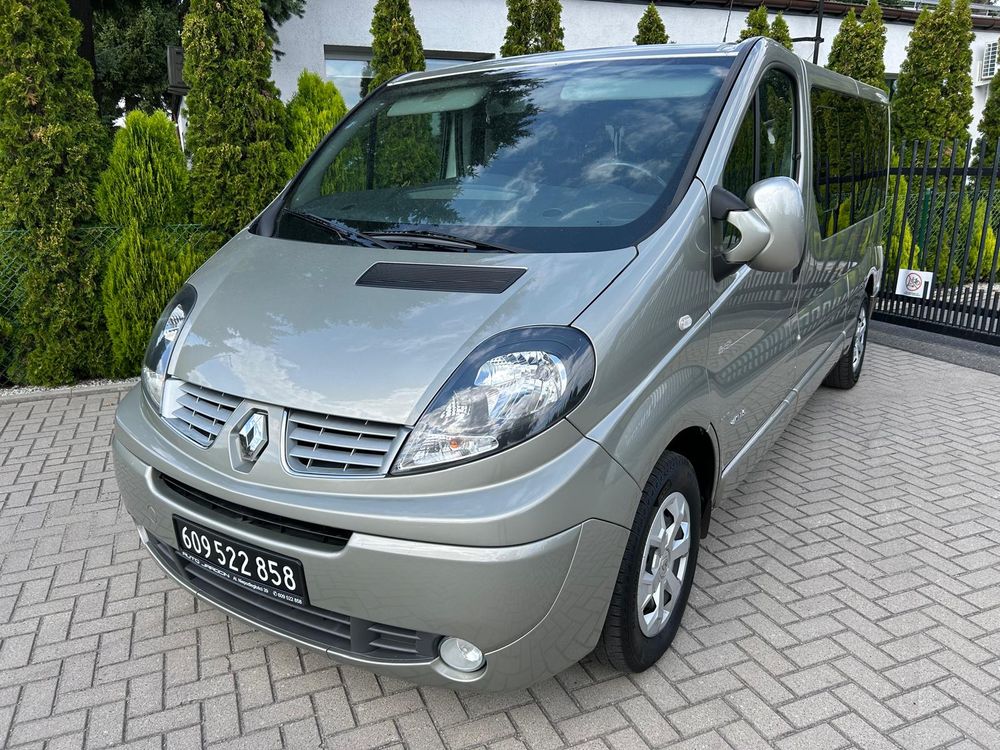 Renault Trafic II (2001-2014) Passenger L2H1 Privilège 2014