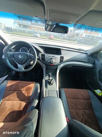 Honda Accord 2.0 Comfort - 6