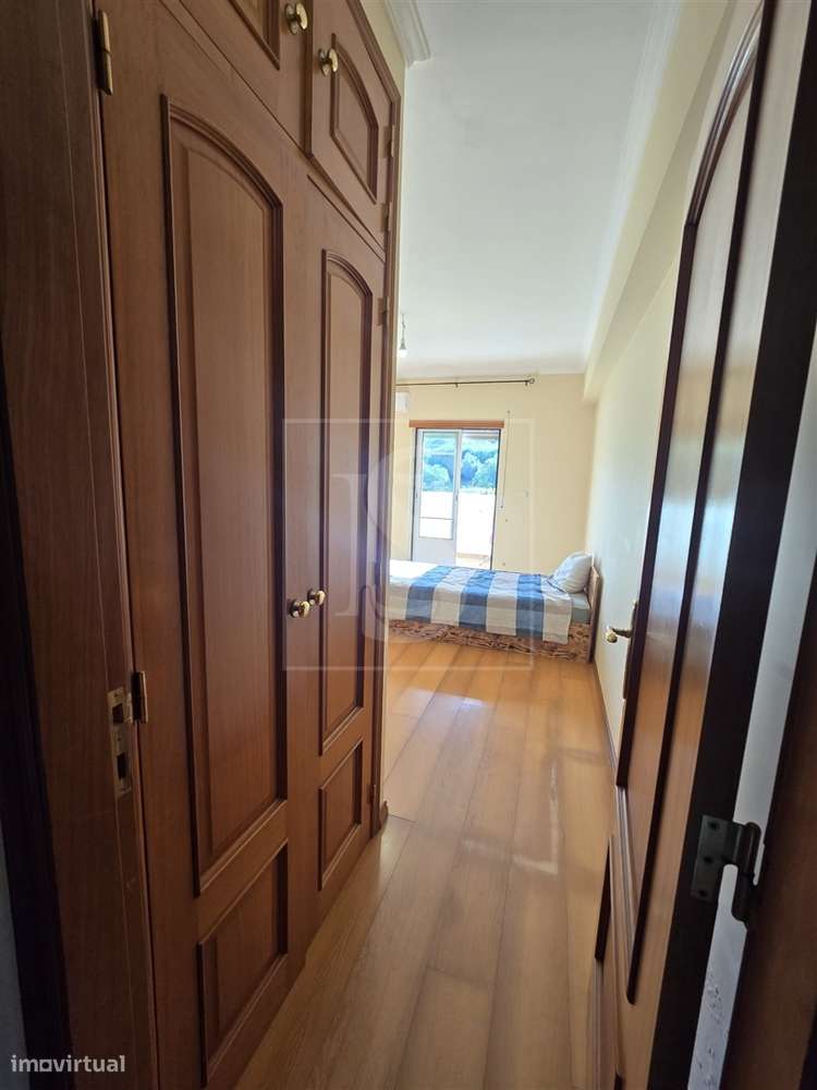 Apartamento T3 com Garagem  em Torres Novas-15