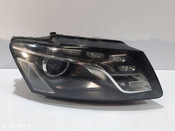 Audi Q5 Lampa Przednia - R - 13164 - 1