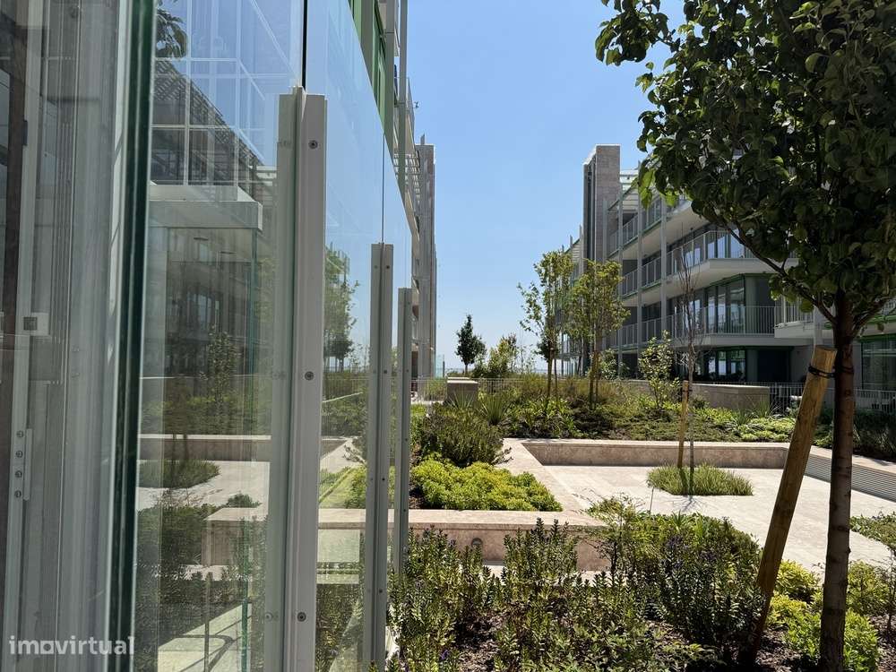 Exclusivo T4 no Prata Riverside Village-33