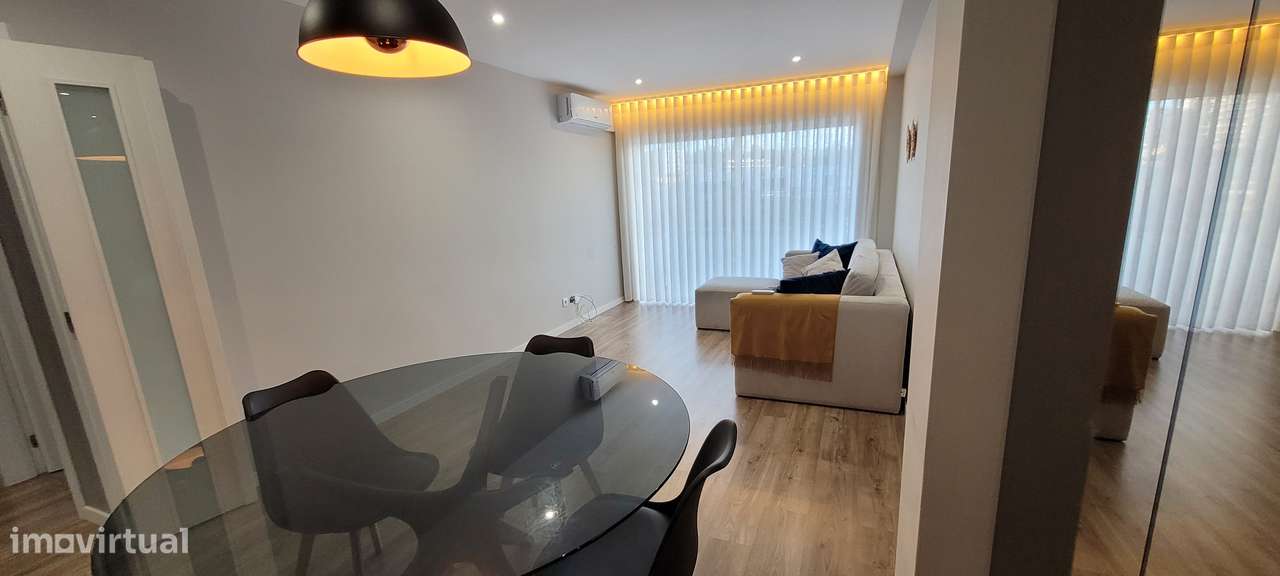 T2 Mobilado com Garagem em Real, Braga – Último Andar | Arrendamento - Grande imagem: 2/23