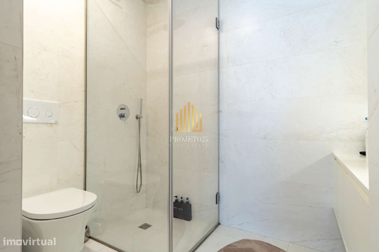 Luxuoso T2 Green Terrace, com grande varanda, zonas verdes e jardins.-34
