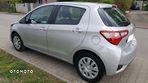 Toyota Yaris 1.5 Dynamic - 35