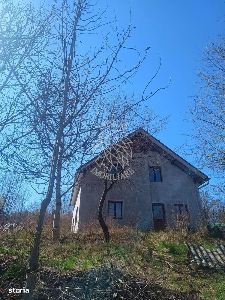 Casa P+M 3 camere 110 mp-teren 1400 mp-Zona Valea Jelnei - Imagine principală: 5/18