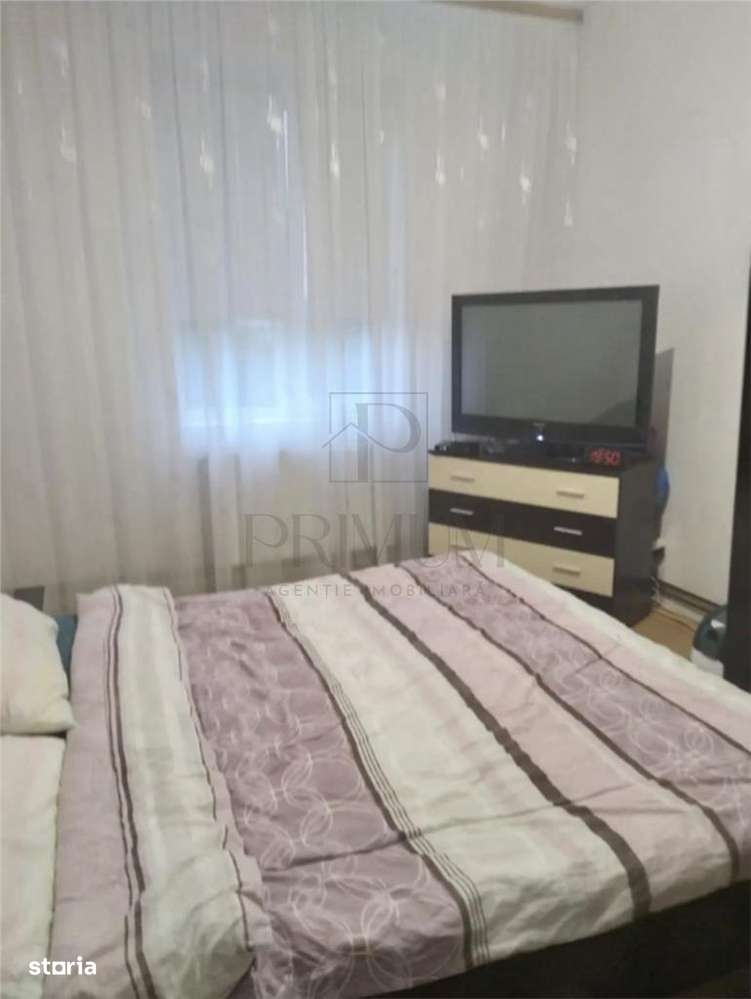 Zona Aeroport - 2 Camere - ETAJ 1 - Decomandat - Centrala proprie - Imagine principală: 5/6