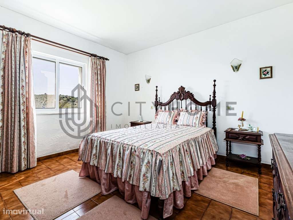 Moradia T3 e Apartamento T2 com Restaurante no Burgau-13