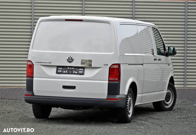 Volkswagen Transporter - 3