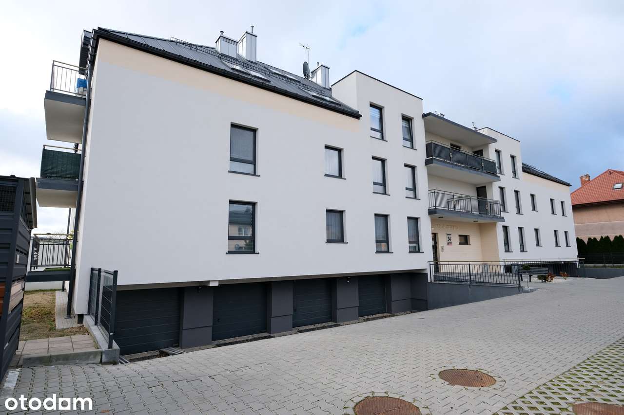 2-pokojowe mieszkanie plus 58 m2 poddasza - nowy blok w centrum Moniek-1