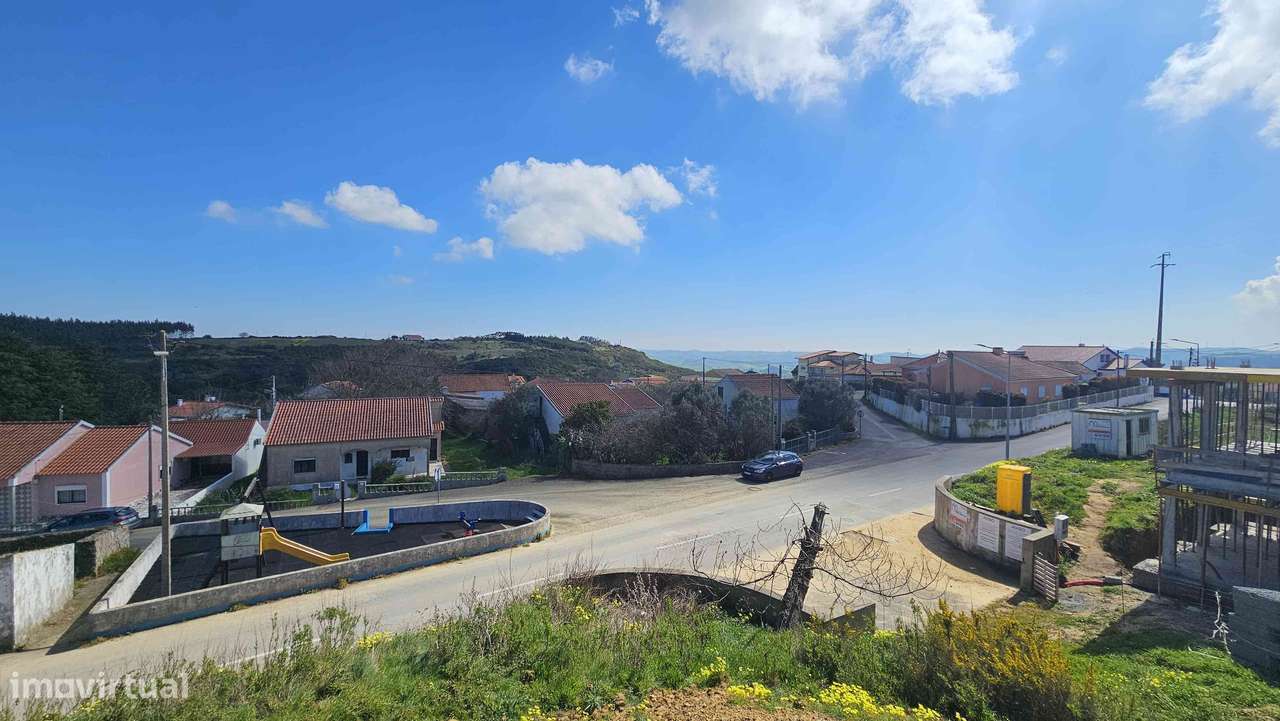 Terreno Urbano 801 m² p/ Moradia c/ Infraestrut. | Próx. Arruda Vinhos - Grande imagem: 4/10