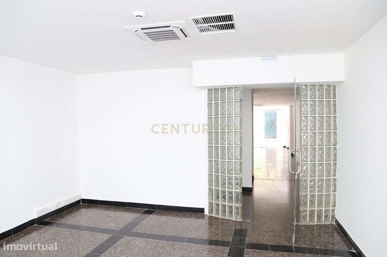 Loja em localização privilegiada - Grande imagem: 3/25