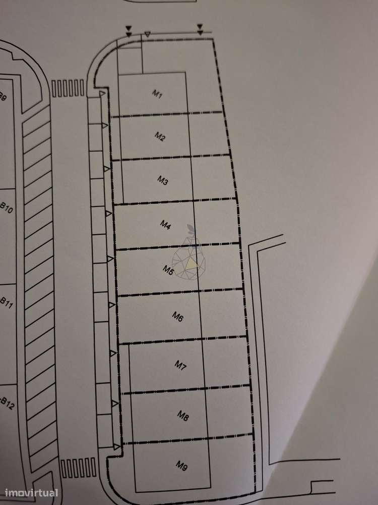 Lote de Terreno, para venda, construção de Moradia T3 em Banda, zona d - Grande imagem: 5/13