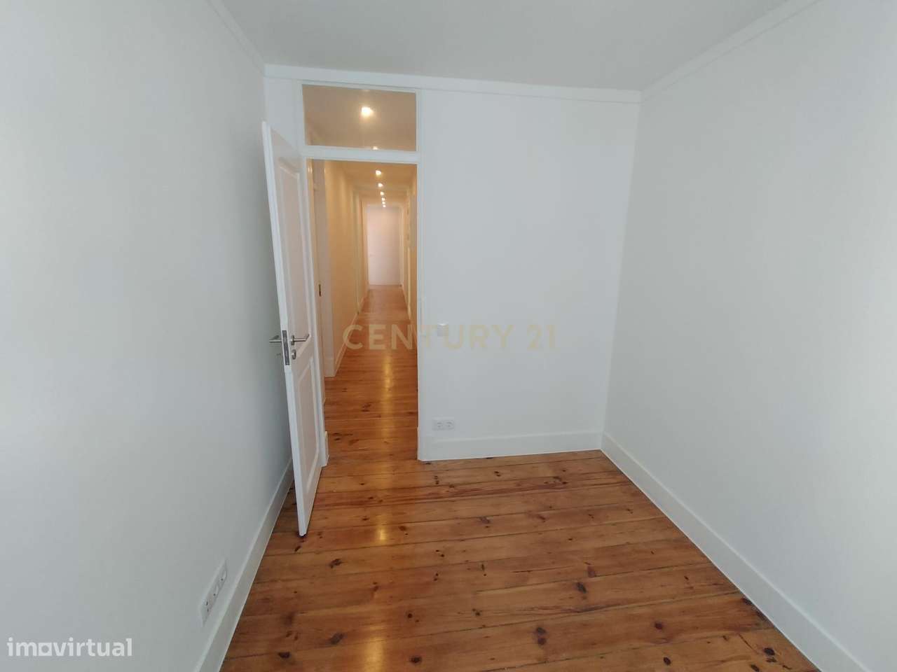 Apartamento amplo e como novo na Rua Gomes Freire - Grande imagem: 5/14