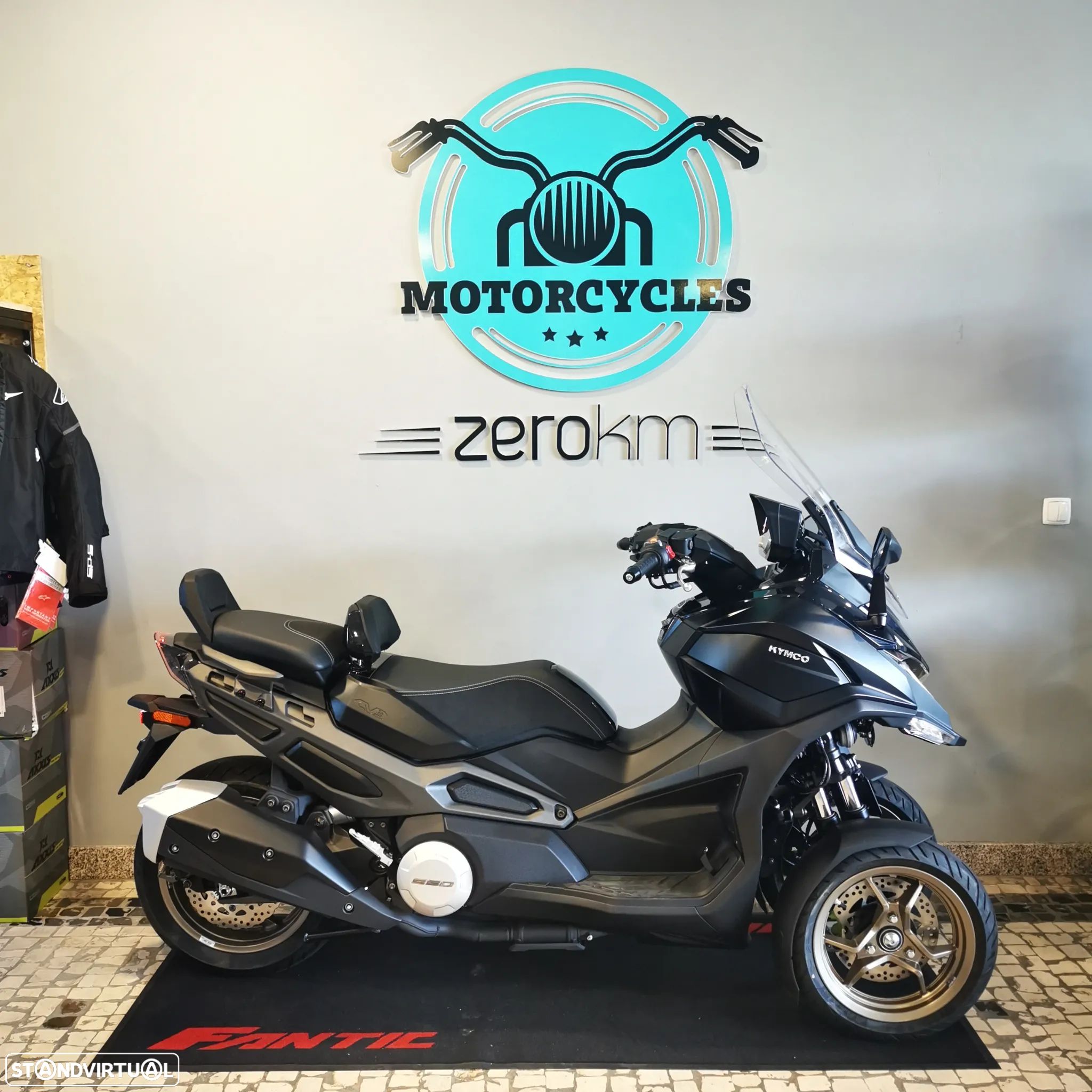 Kymco CV3 - 1