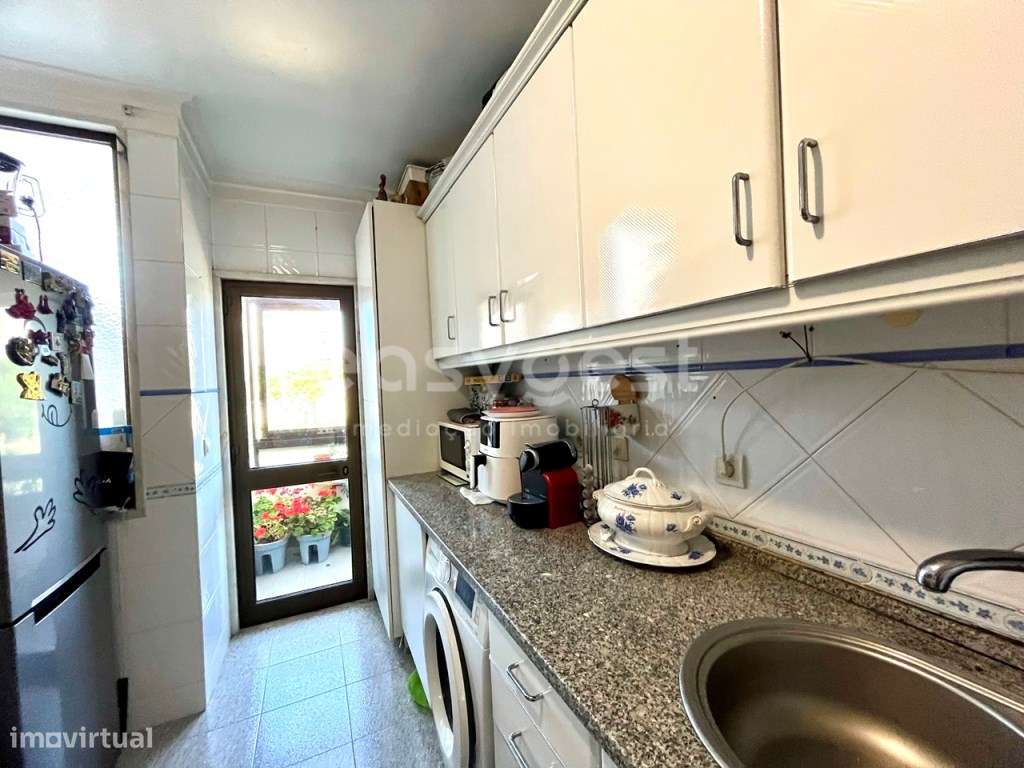 Apartamento T2, 88m2, em prédio com elevadores na Amadora, junto ao... - Grande imagem: 5/18