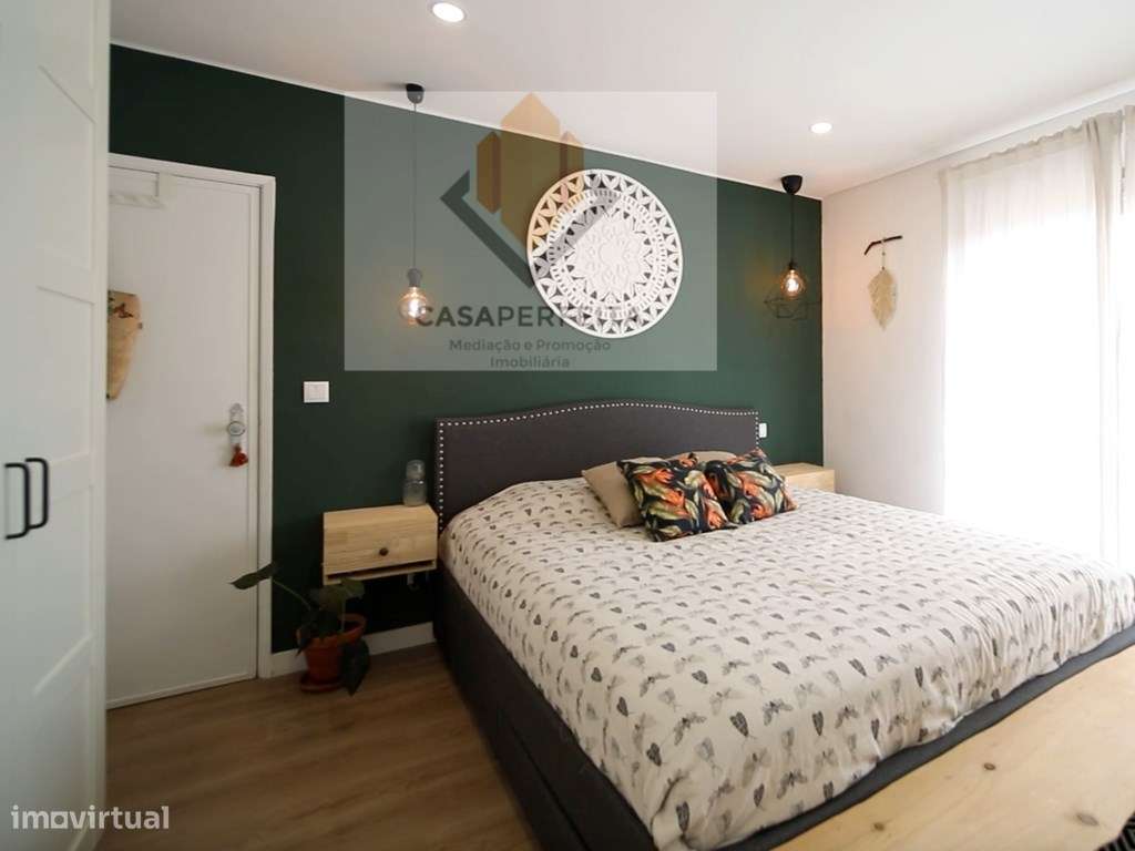 Apartamento T3 Renovado com Varandas, Lugar Garagem e Arrumo - Cent...-34