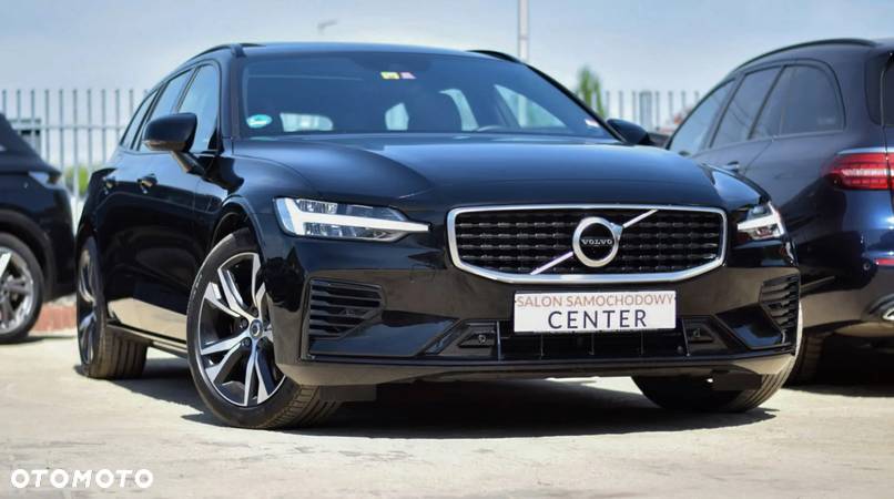 Volvo V60 T8 AWD Plug-In Hybrid R-Design - 38