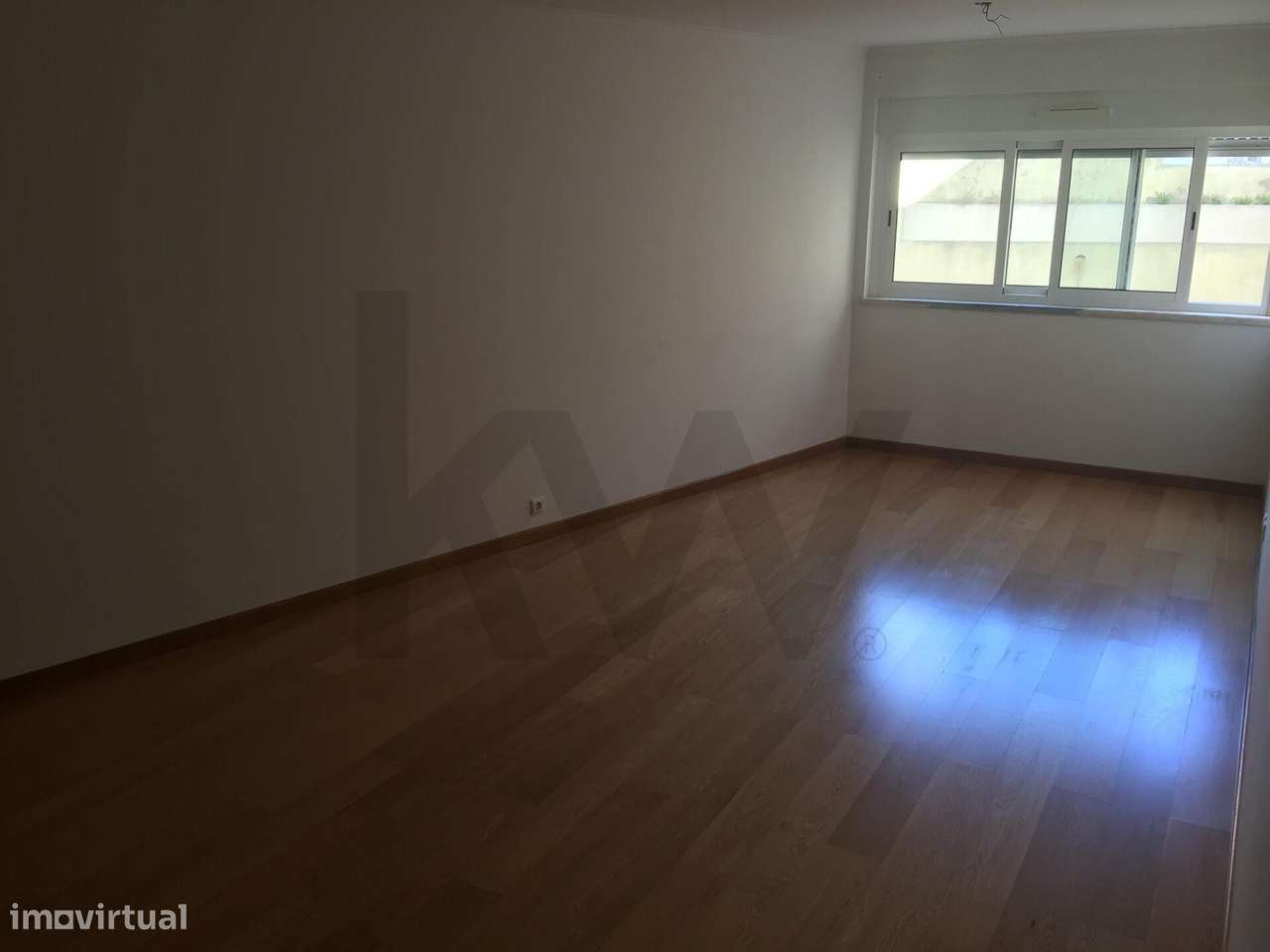 Apartamento T2 para arrendamento junto às Olaias - Grande imagem: 4/24