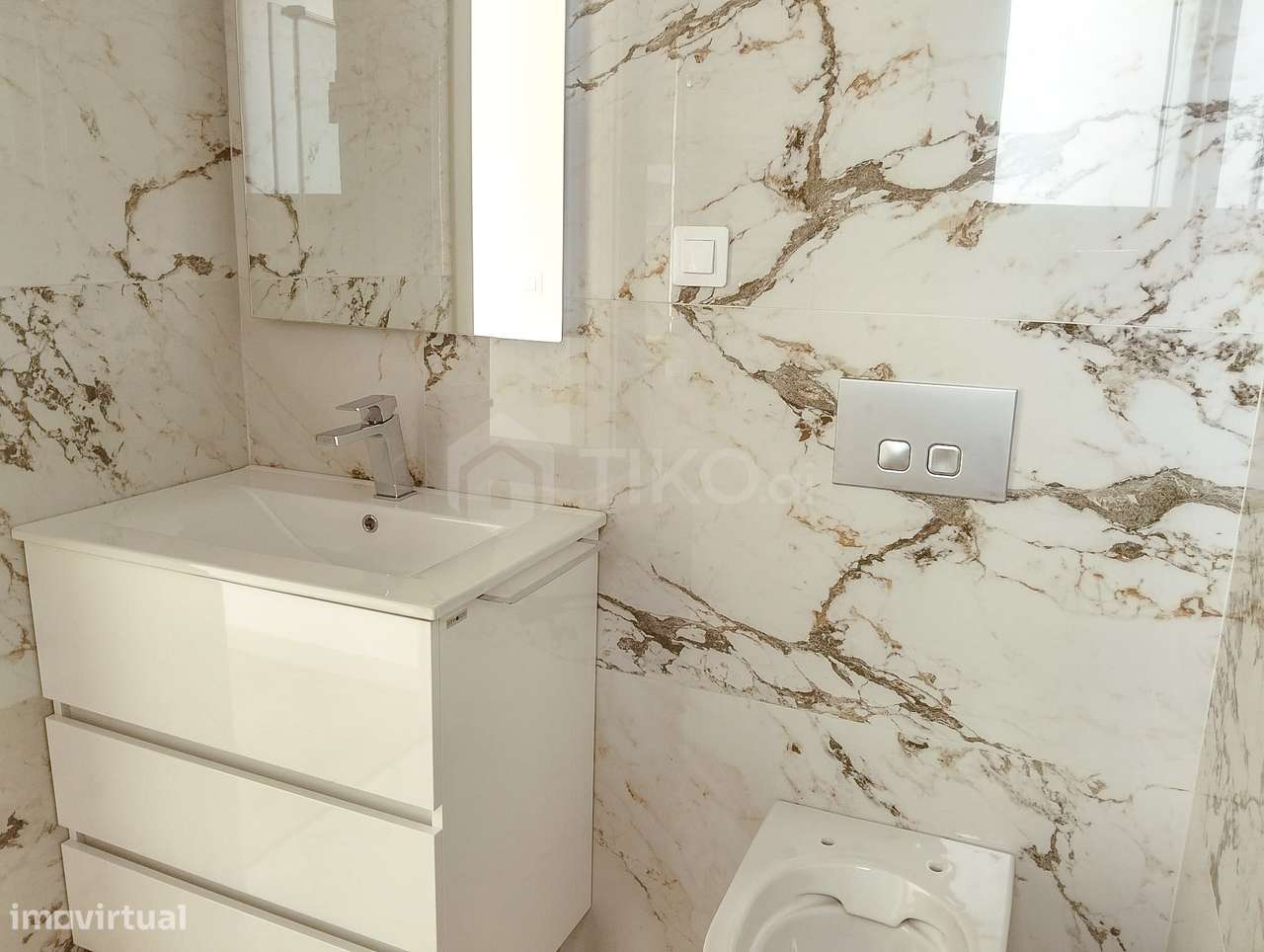 Apartamento T3 + 1 DUPLEX  com garagem/BOX  e arrumos à venda em Monti-27