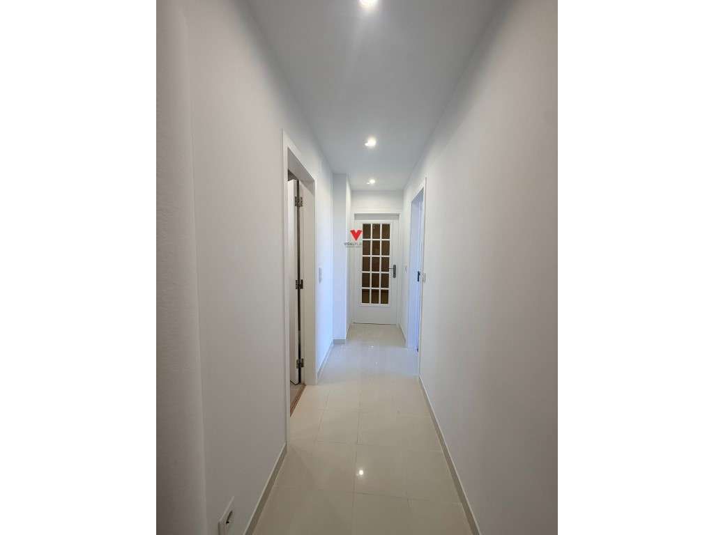 Apartamento T3 renovado no Feijó-18