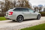 Skoda Octavia Combi 2.0 TDI DSG RS - 33