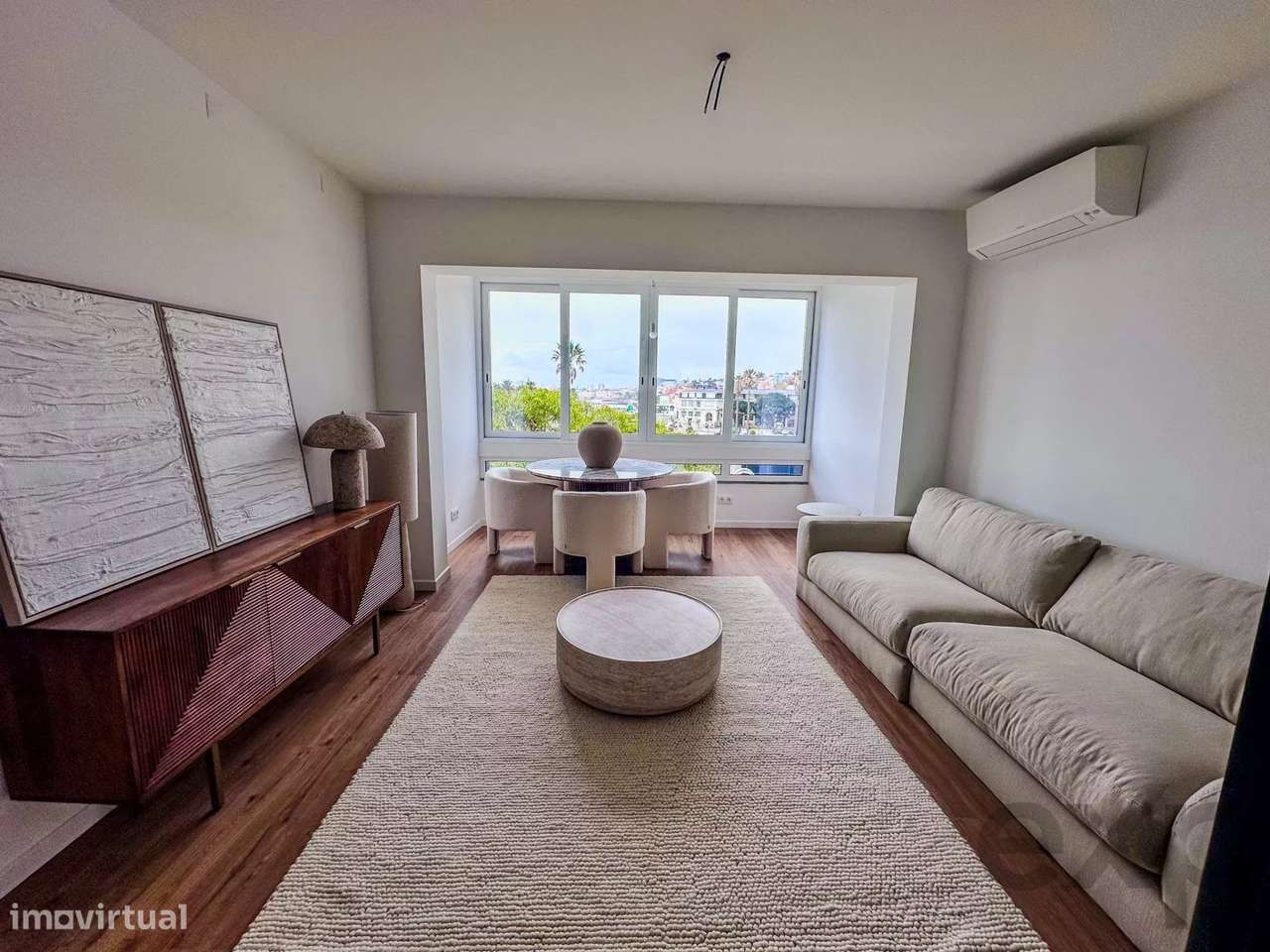 Apartamento lindamente renovado nas Arcadas do Estoril com vista mar - Grande imagem: 5/22