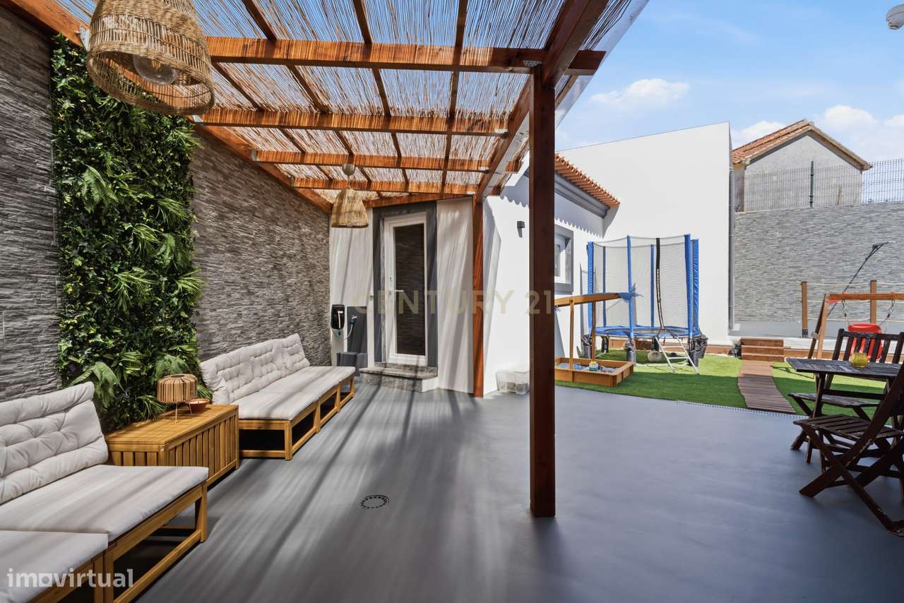 Moradia T3+1 Totalmente Remodelada  em 2026 com Piscina, Painéis Solar-41