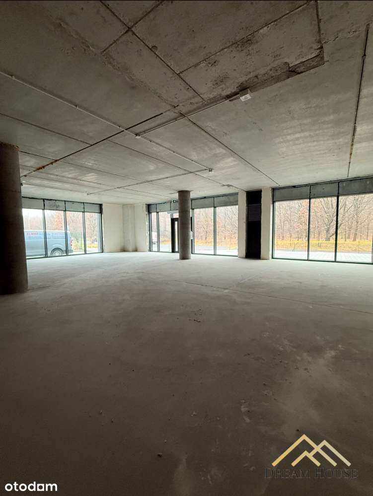 lokal z dużymi witrynami pod Twoją działalność - Pełny obrazek: 2/17