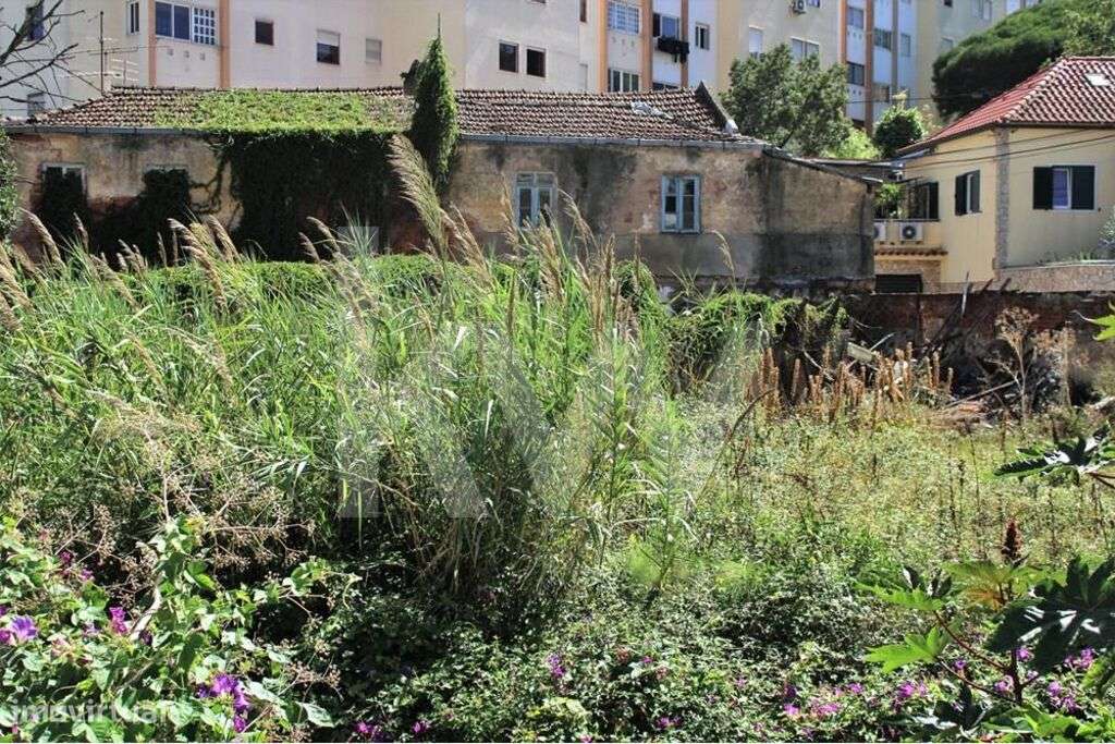 Terreno com PIP em apreciação perto das Colinas do Cruzeiro - Grande imagem: 2/6