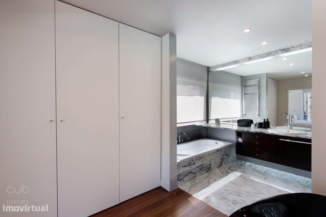 Moradia, 391 m², Charneca de Caparica e Sobreda-22