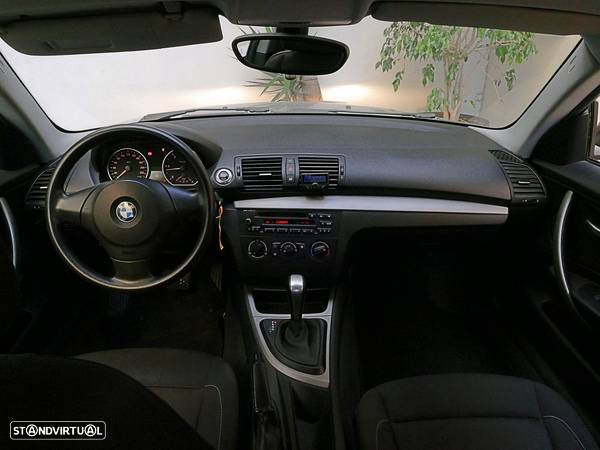 BMW 118 dA - 15