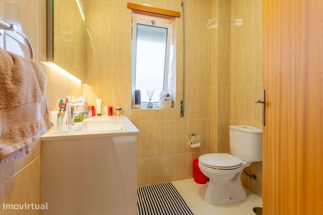 Moradia T4 de Luxo - Câstelo da Maia-14