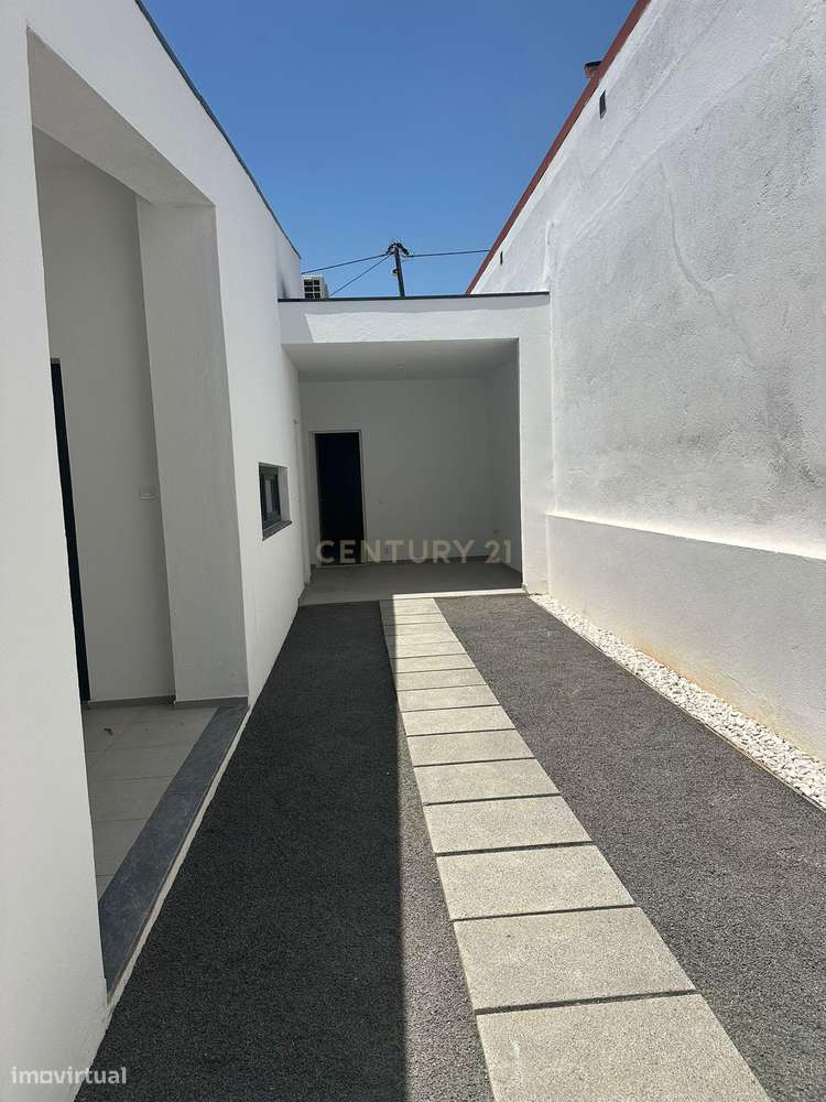 Moradia Térrea de Excelência no Alto do Índio – Conforto, Elegância e-7
